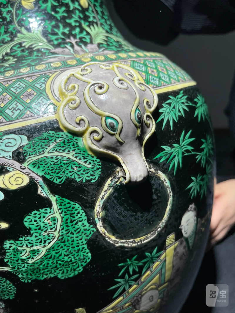 清晚期 墨地素三彩竹林七贤纹铺首尊 - 图11